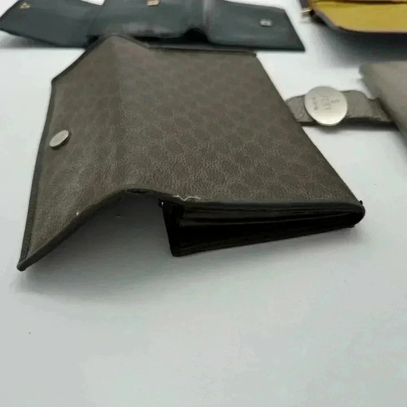 LOT of 4 Pre-loved Wallets Celine, Fendi, Salvatorre Ferragamo -PROJECT - Picture 12 of 17